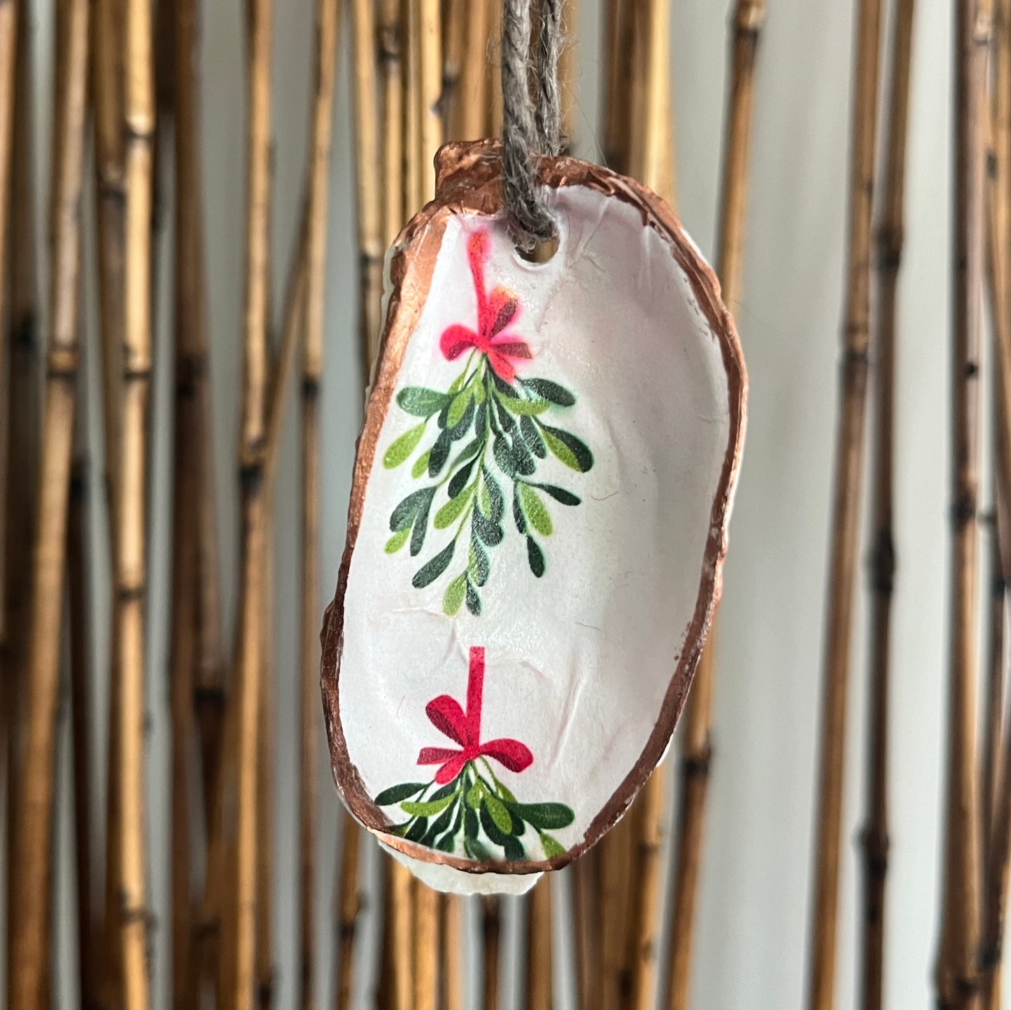 Mistletoe Oyster Ornament