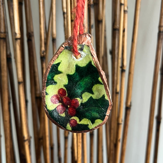 Holly & Red Berries Oyster Ornament